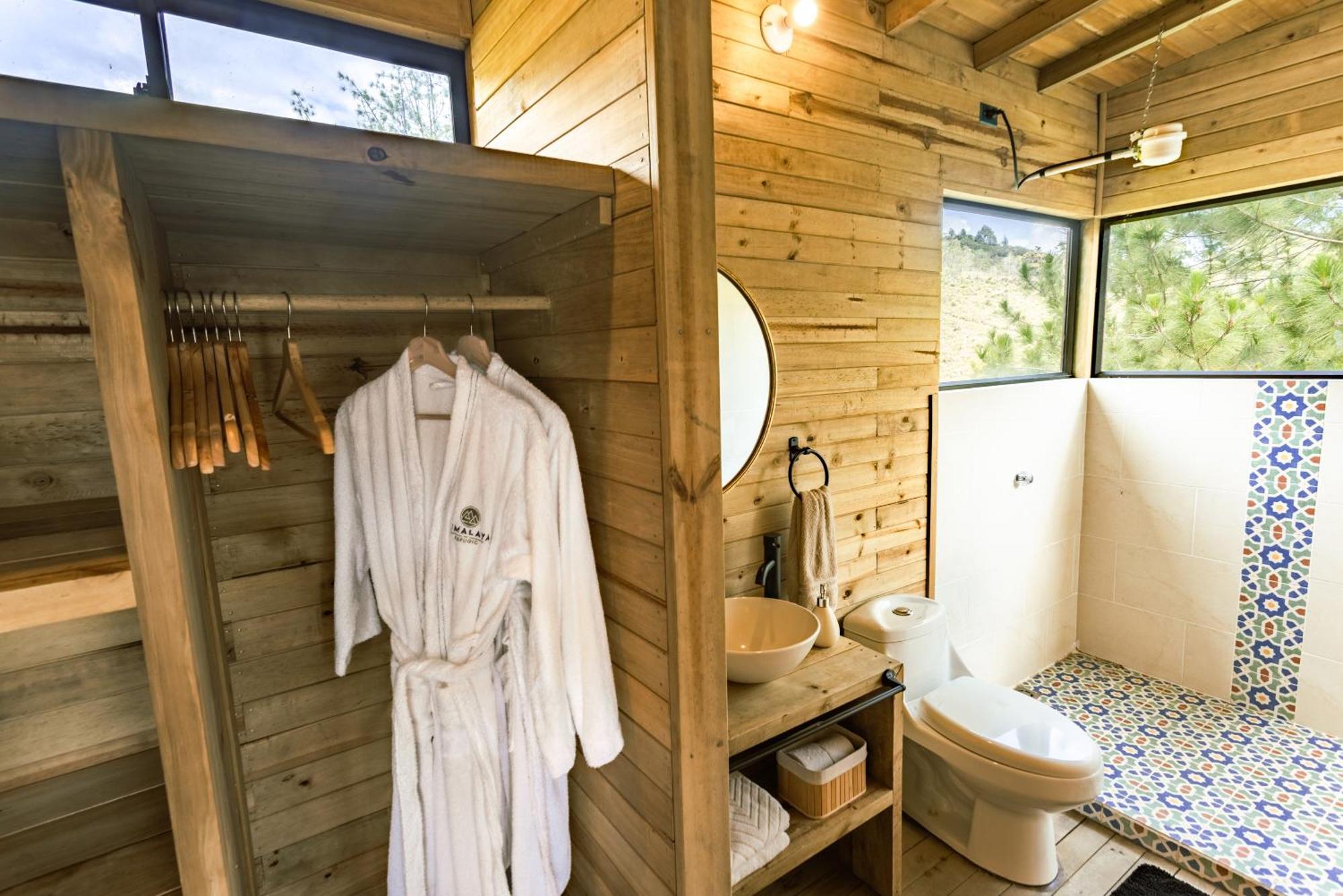 Cabanas Refugio Himalaya Guatape Ngoại thất bức ảnh