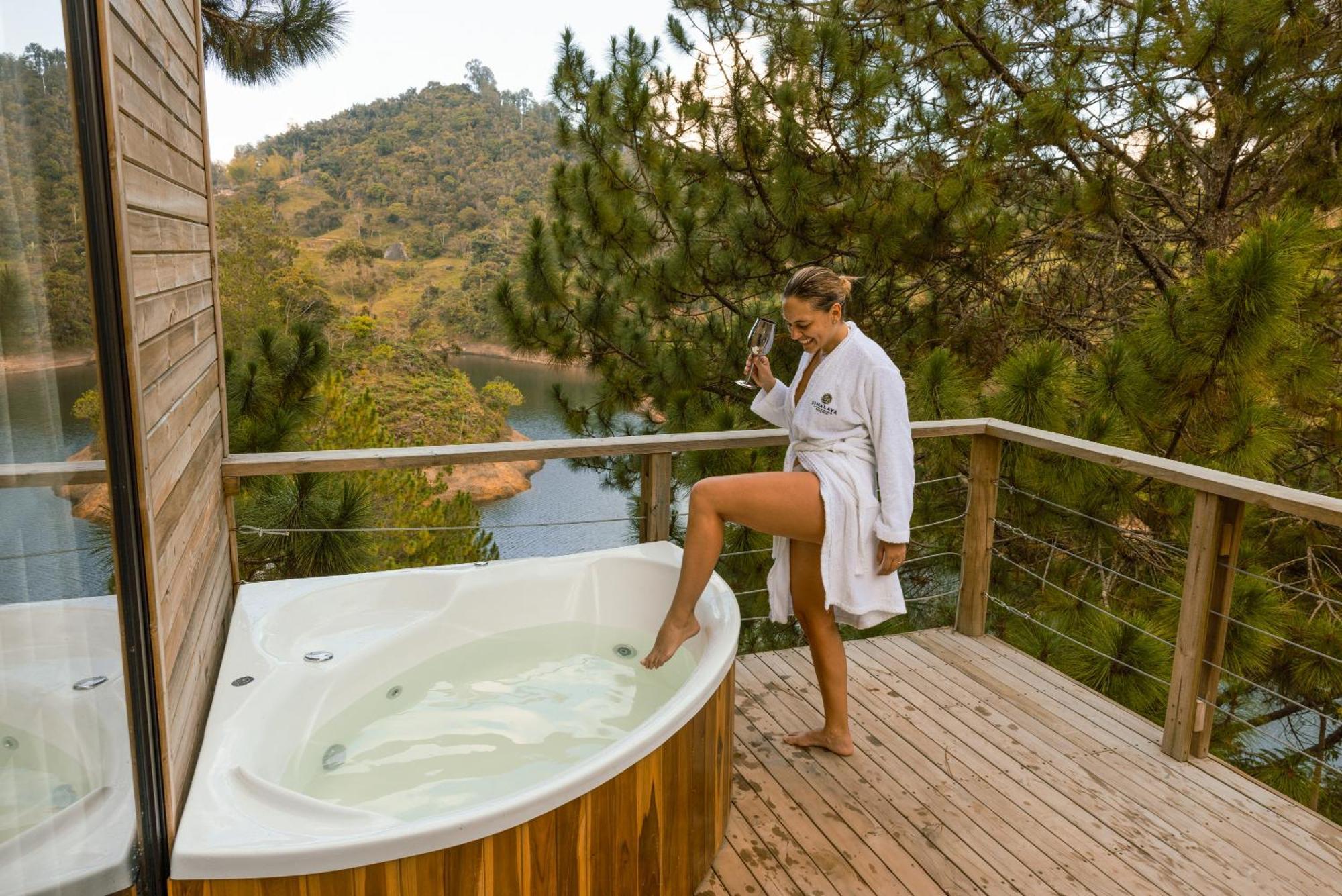 Cabanas Refugio Himalaya Guatape Ngoại thất bức ảnh